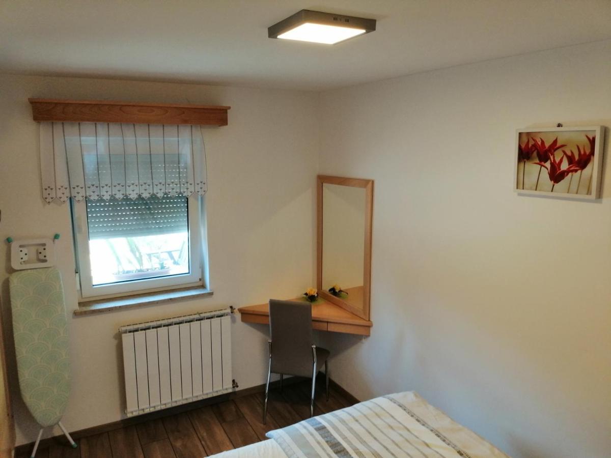 Deno Apartamento Podgrad  Exterior foto