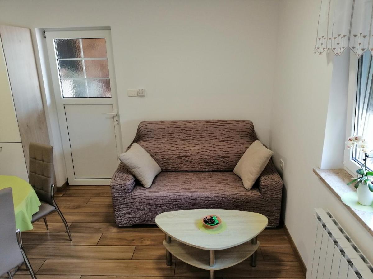 Deno Apartamento Podgrad  Exterior foto