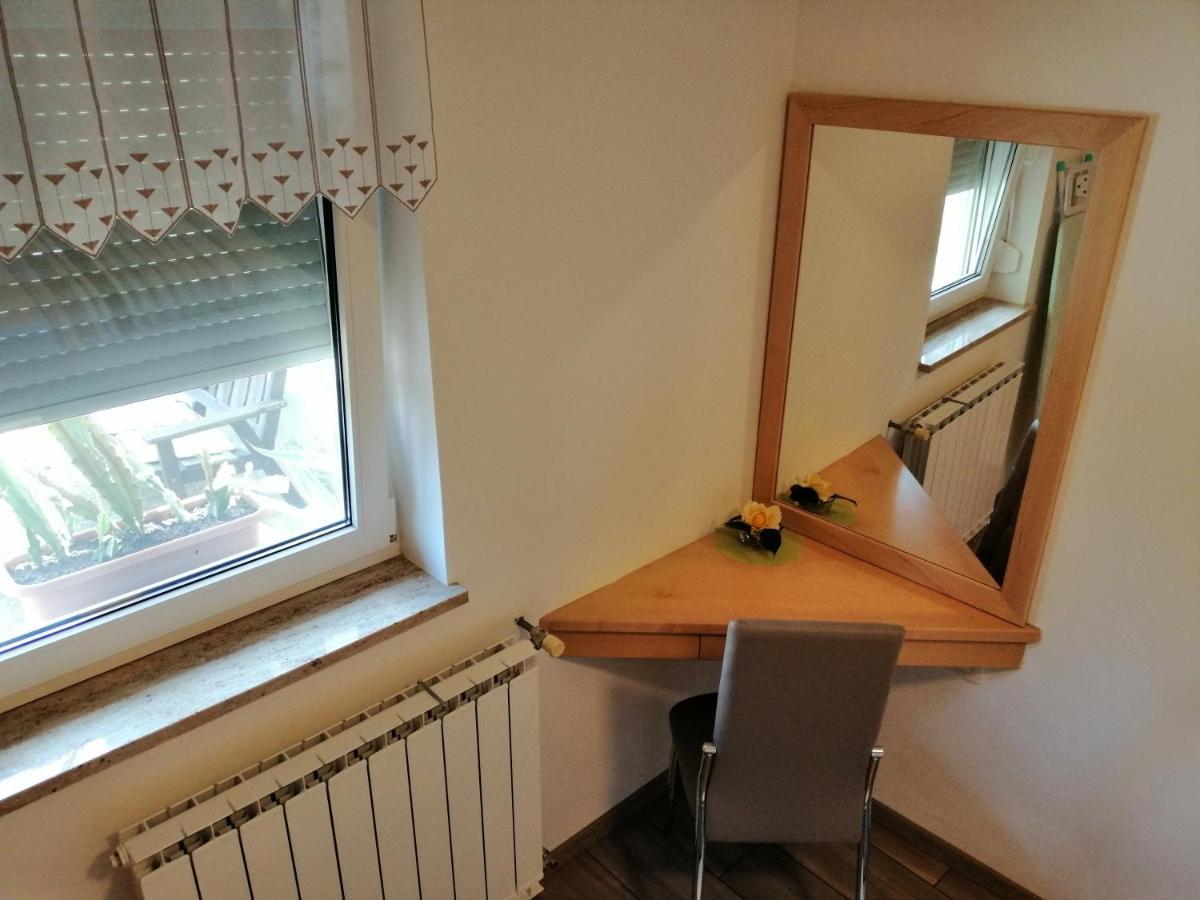Deno Apartamento Podgrad  Exterior foto