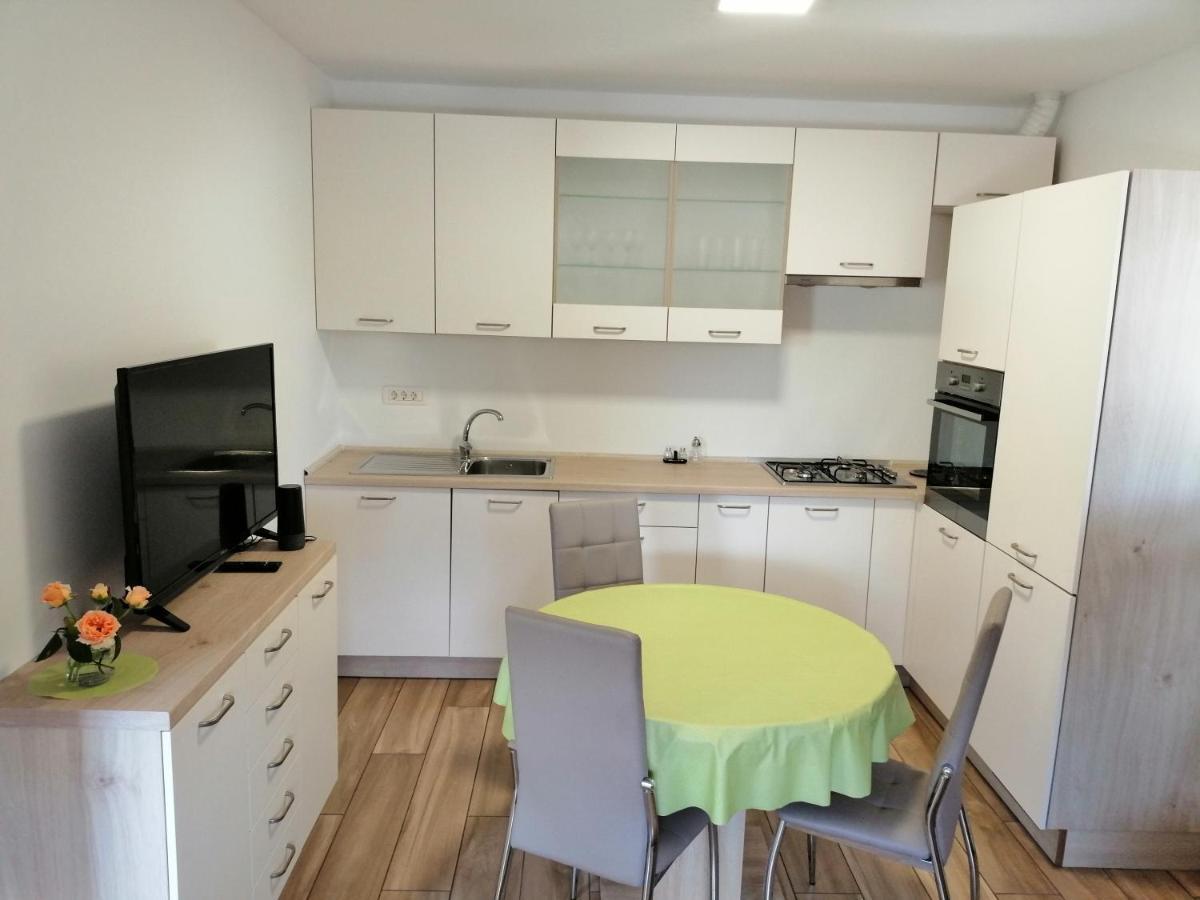 Deno Apartamento Podgrad  Exterior foto